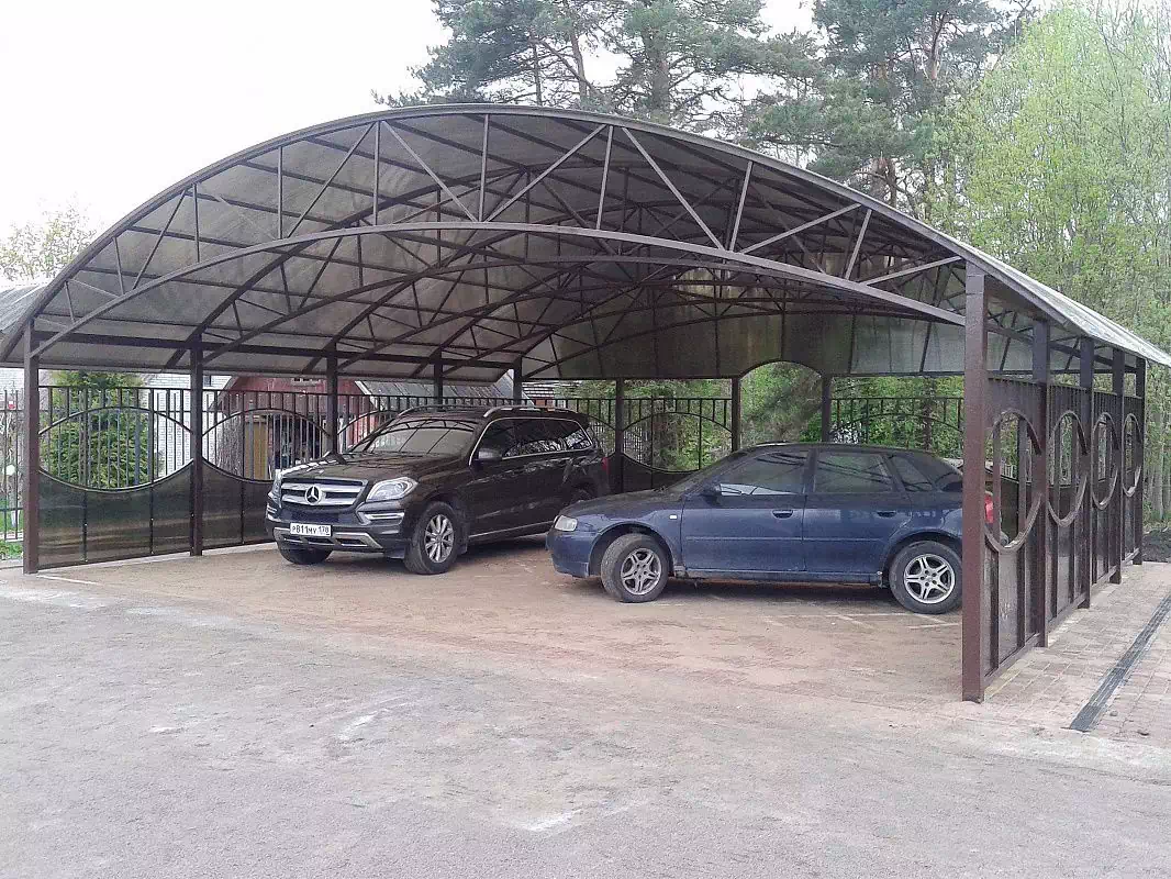 Навесы для двух автомобилей в Калининграде